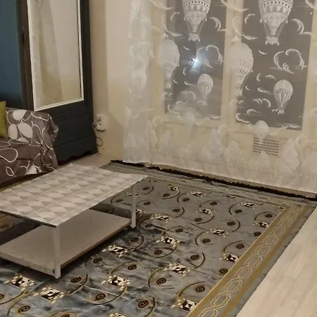 Du Circuit Apartment *